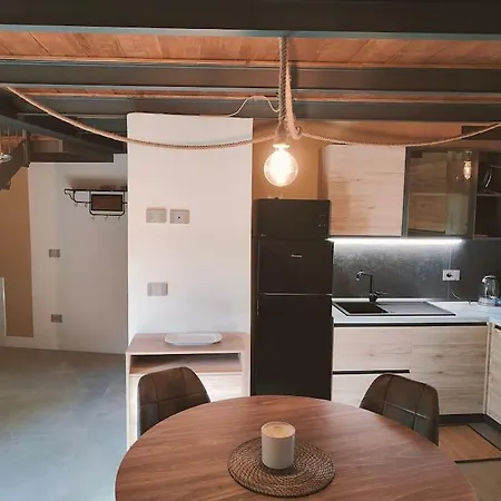 Volaterrae Deluxe Loft With Garden Apartment *