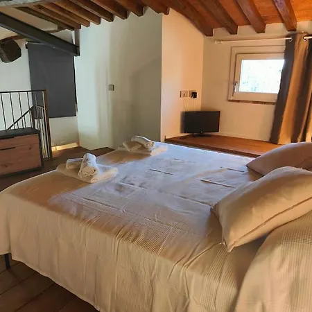 Apartment Volaterrae Deluxe Loft With Garden