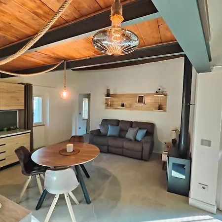 Volaterrae Deluxe Loft With Garden Apartment Volterra